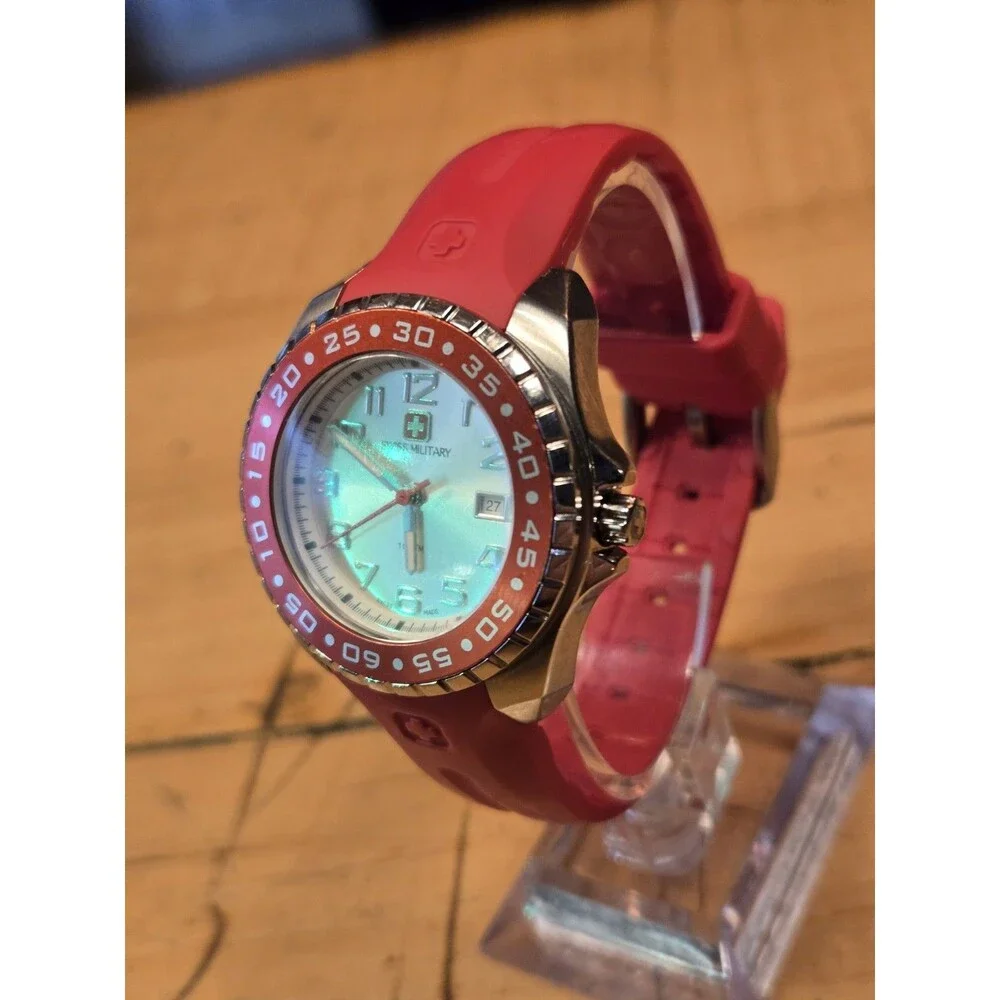 Swiss Military Army Red Stainless Steel 100M Dive Watch. New Battery. 36mm